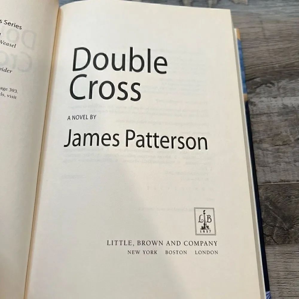 Double Cross by James Patterson Hardback - Picture 4 of 6